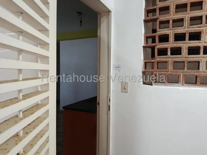 Apartamento (1 Nivel) en Venta en Macuto, Vargas - 2