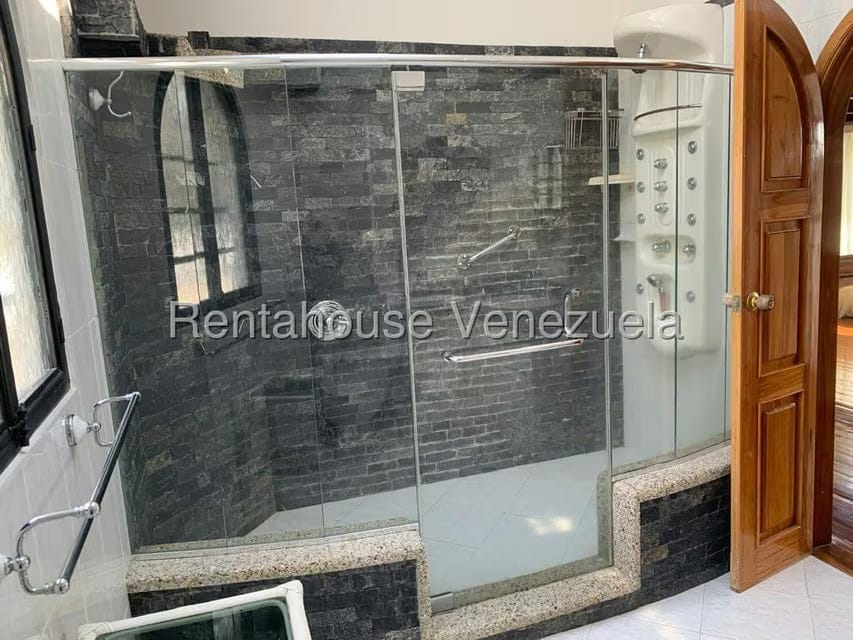 Casa (1 Nivel) en Venta en Los Naranjos del Cafetal, Distrito Metropolitano - 18