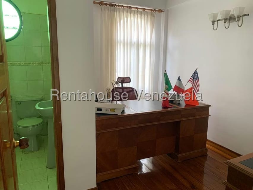 Casa (1 Nivel) en Venta en Los Naranjos del Cafetal, Distrito Metropolitano - 23