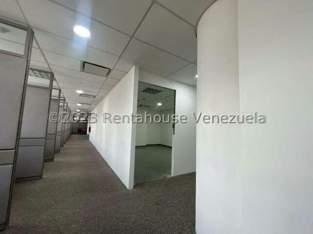 Comercial (Local Comercial) en Alquiler en El Recreo, Distrito Metropolitano - 14