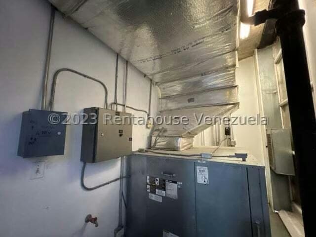 Comercial (Local Comercial) en Alquiler en El Recreo, Distrito Metropolitano - 18