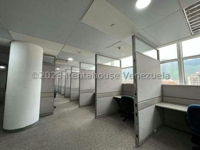 Comercial (Local Comercial) en Alquiler en El Recreo, Distrito Metropolitano - 10