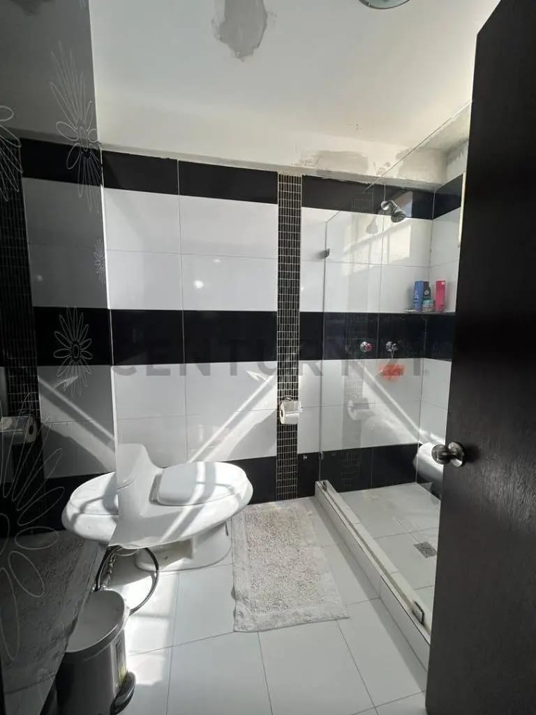 Venta de Casa en la Urb Costa Azul, Isla de Margarita - 8