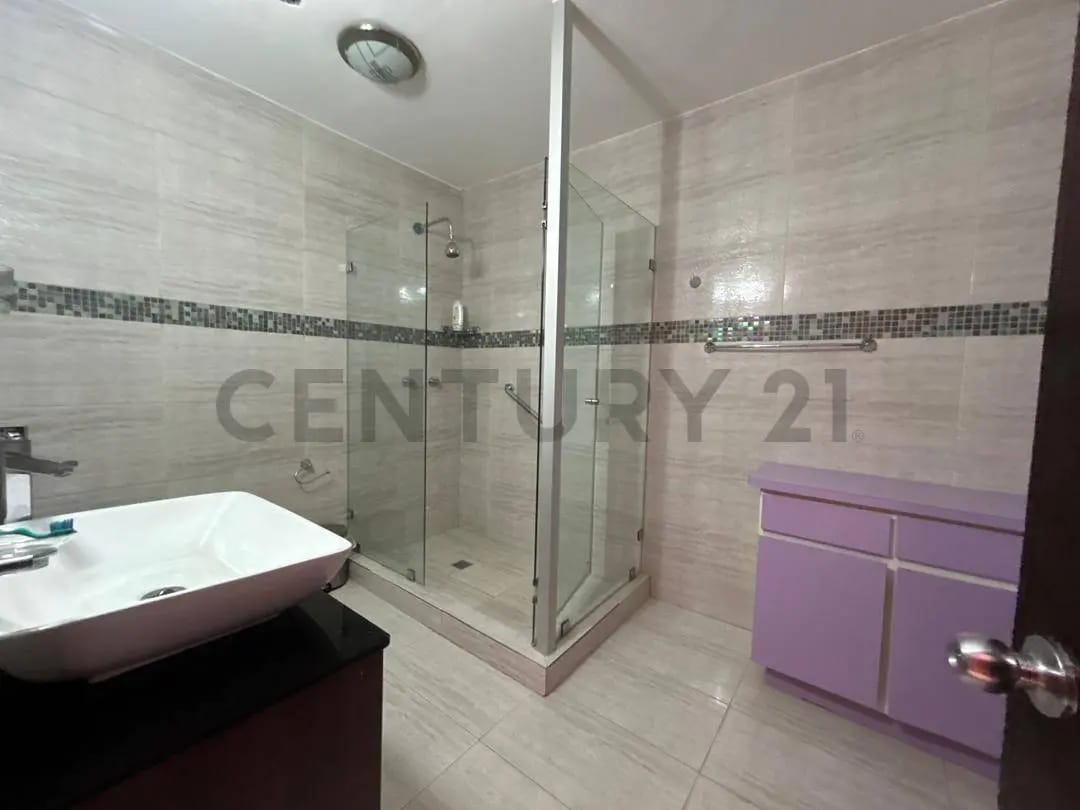 Venta de Casa en la Urb Costa Azul, Isla de Margarita - 10