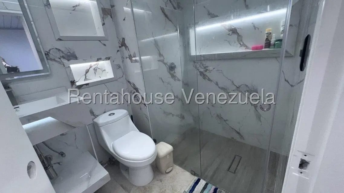 Apartamento (1 Nivel) en Venta en Playa Grande, Vargas - 15