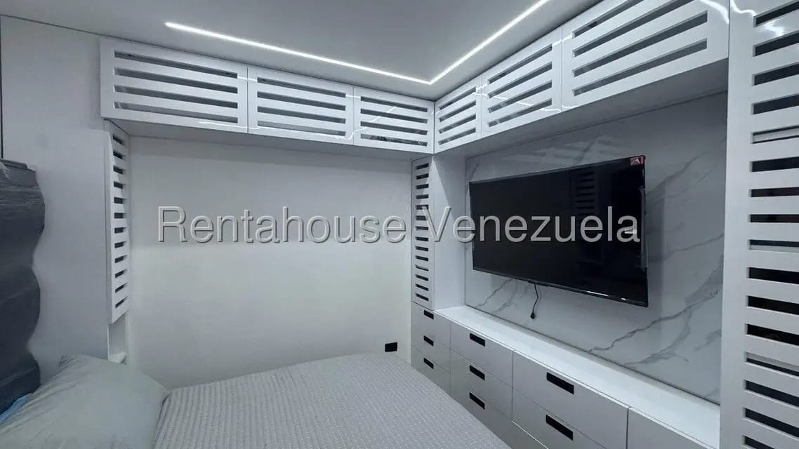 Apartamento (1 Nivel) en Venta en Playa Grande, Vargas - 8