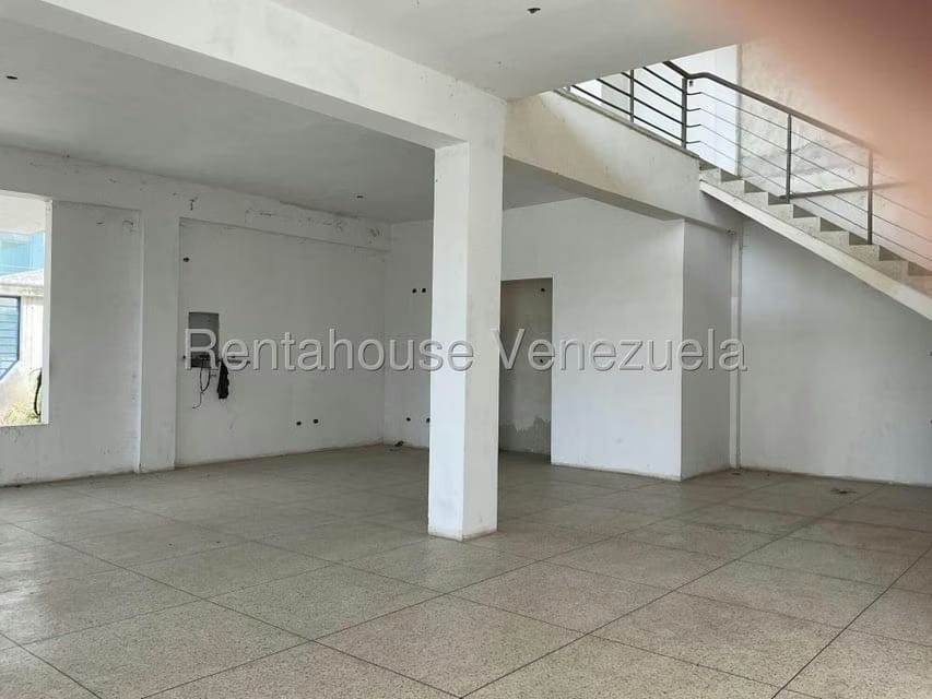 Comercial (Local Comercial) en Venta en Parroquia Union, Lara - 24