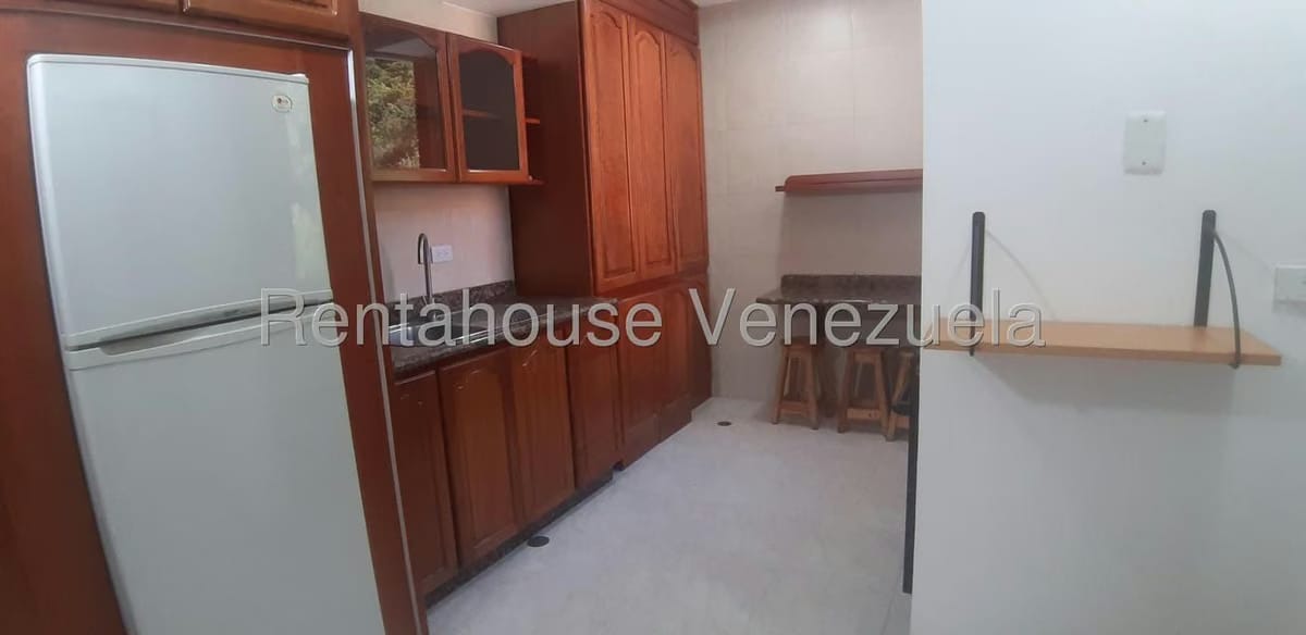 Apartamento (1 Nivel) en Alquiler en Lomas de La Alameda, Distrito Metropolitano - 16