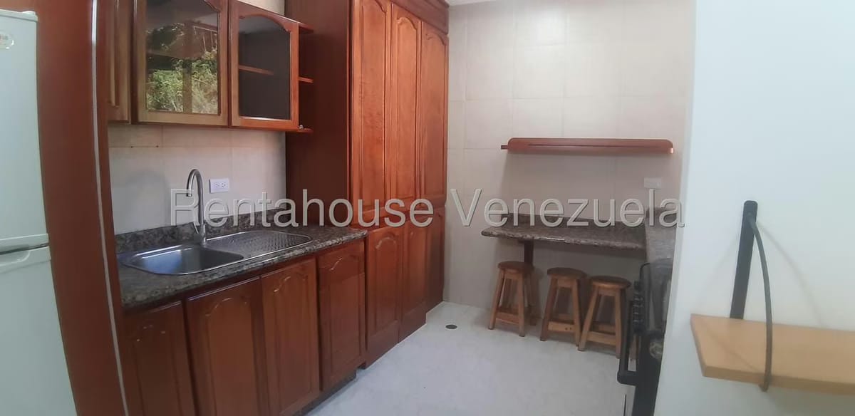 Apartamento (1 Nivel) en Alquiler en Lomas de La Alameda, Distrito Metropolitano - 17