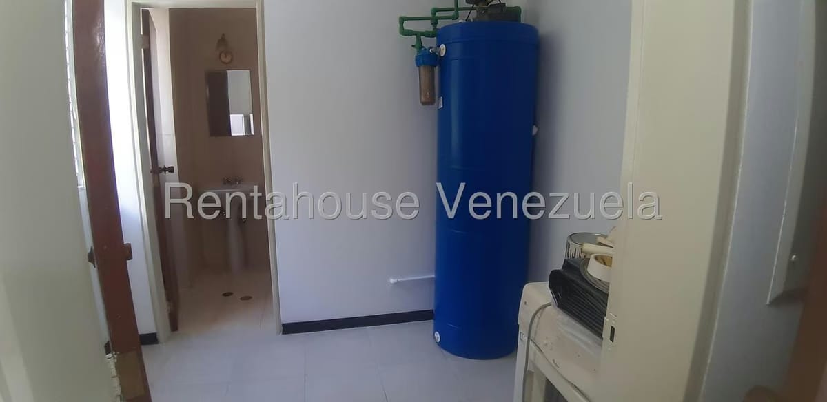 Apartamento (1 Nivel) en Alquiler en Lomas de La Alameda, Distrito Metropolitano - 24