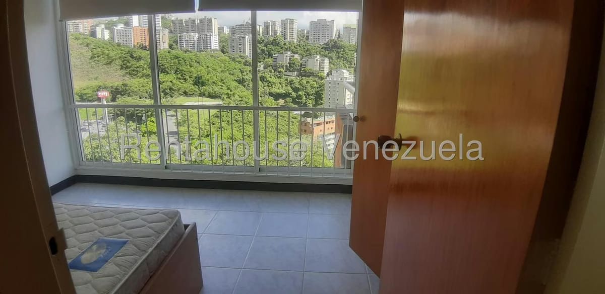 Apartamento (1 Nivel) en Alquiler en Lomas de La Alameda, Distrito Metropolitano - 30