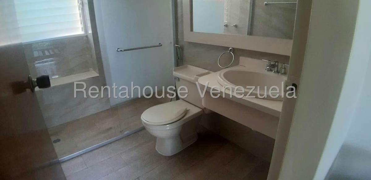 Apartamento (1 Nivel) en Alquiler en Lomas de La Alameda, Distrito Metropolitano - 39