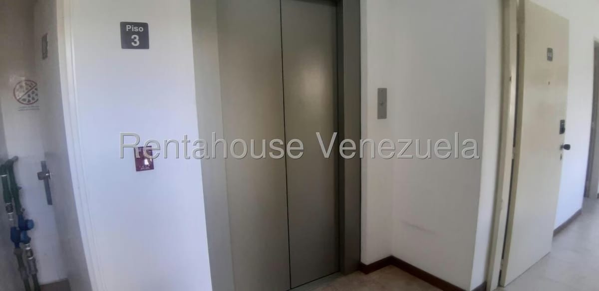 Apartamento (1 Nivel) en Alquiler en Lomas de La Alameda, Distrito Metropolitano - 44