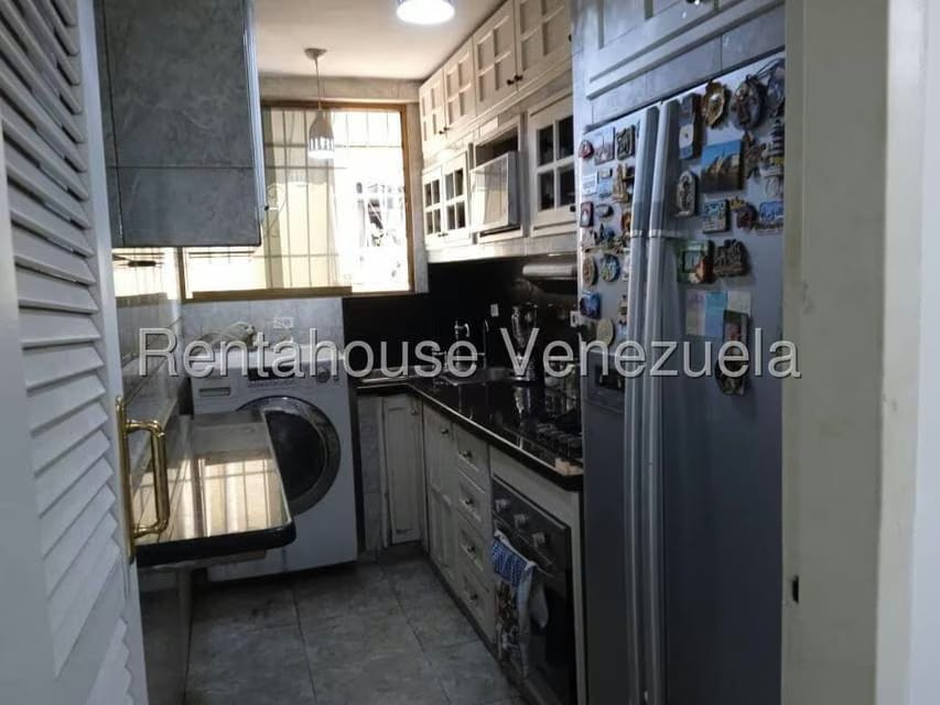 Apartamento (1 Nivel) en Venta en El Valle, Distrito Metropolitano - 8