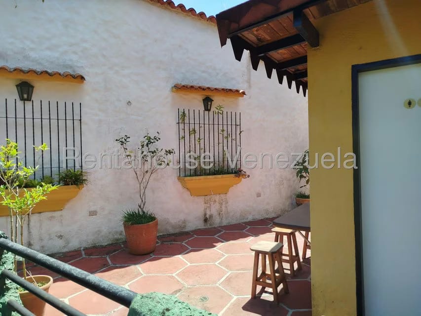 Casa (Multipes Niveles) en Venta en El Amarillo, Miranda - 14