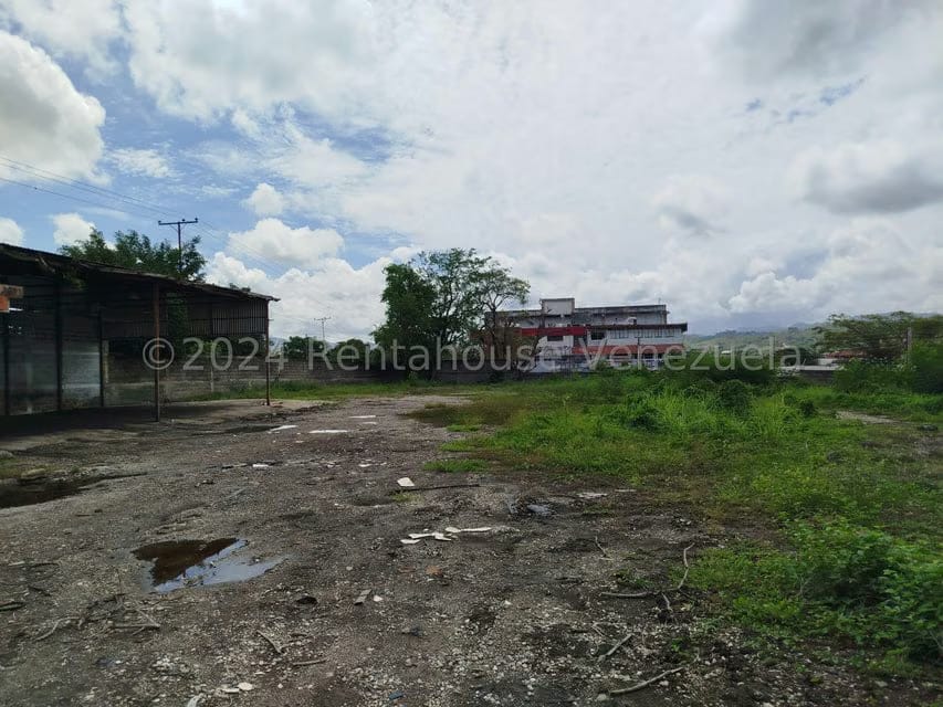Terreno (Comercial) en Venta en Las Flores, Miranda - 4