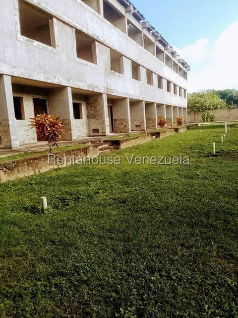 Comercial (Posada) en Venta en Club Campestre El Paraiso, Miranda - 2