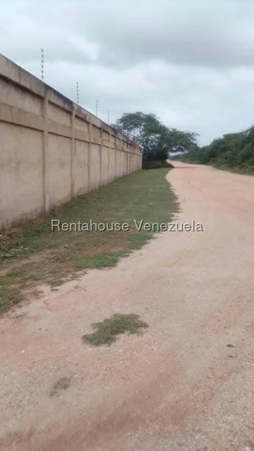 Comercial (Posada) en Venta en Club Campestre El Paraiso, Miranda - 50