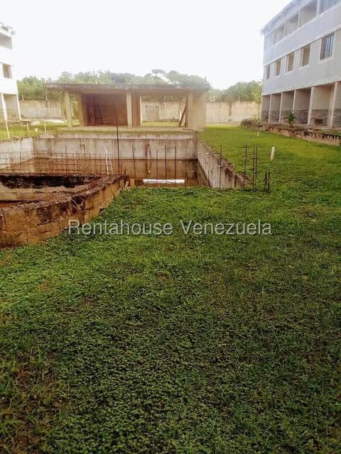 Comercial (Posada) en Venta en Club Campestre El Paraiso, Miranda - 53