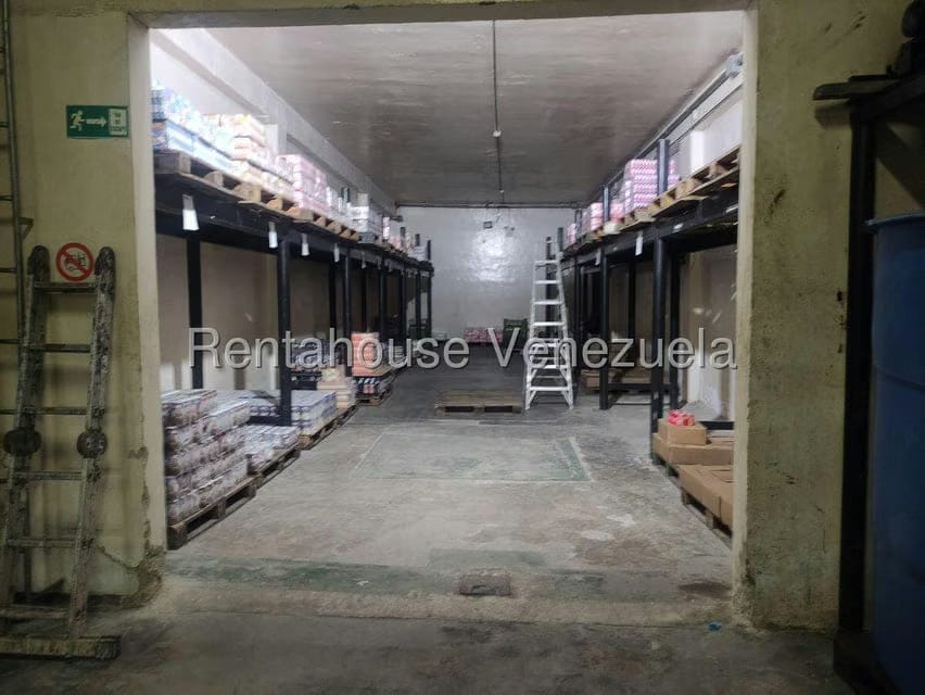 Comercial (Edificio) en Venta en Guaicaipuro, Distrito Metropolitano - 28