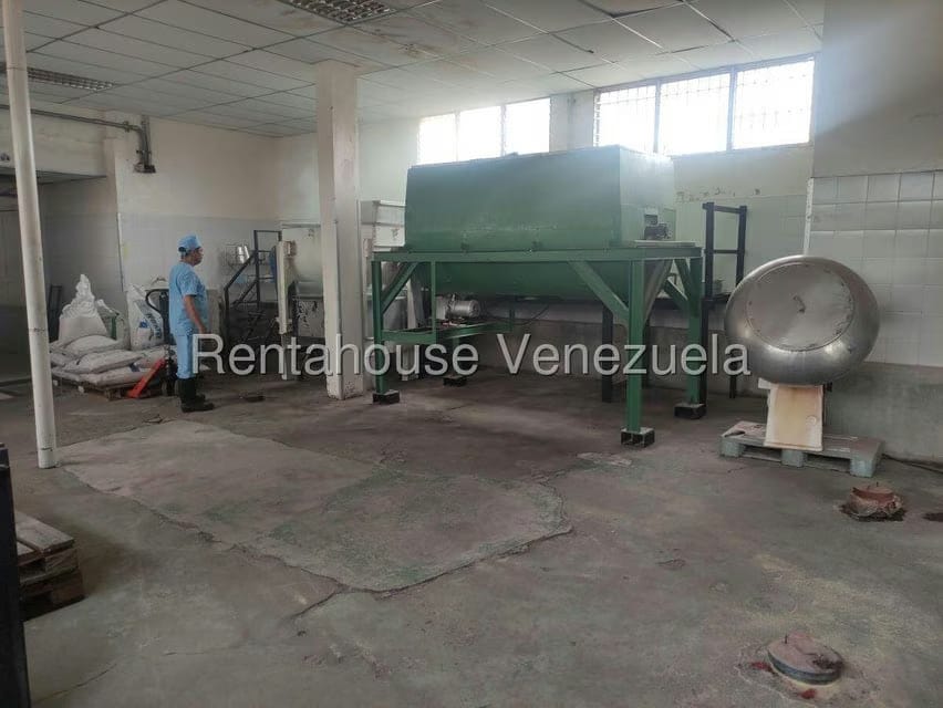 Comercial (Edificio) en Venta en Guaicaipuro, Distrito Metropolitano - 50