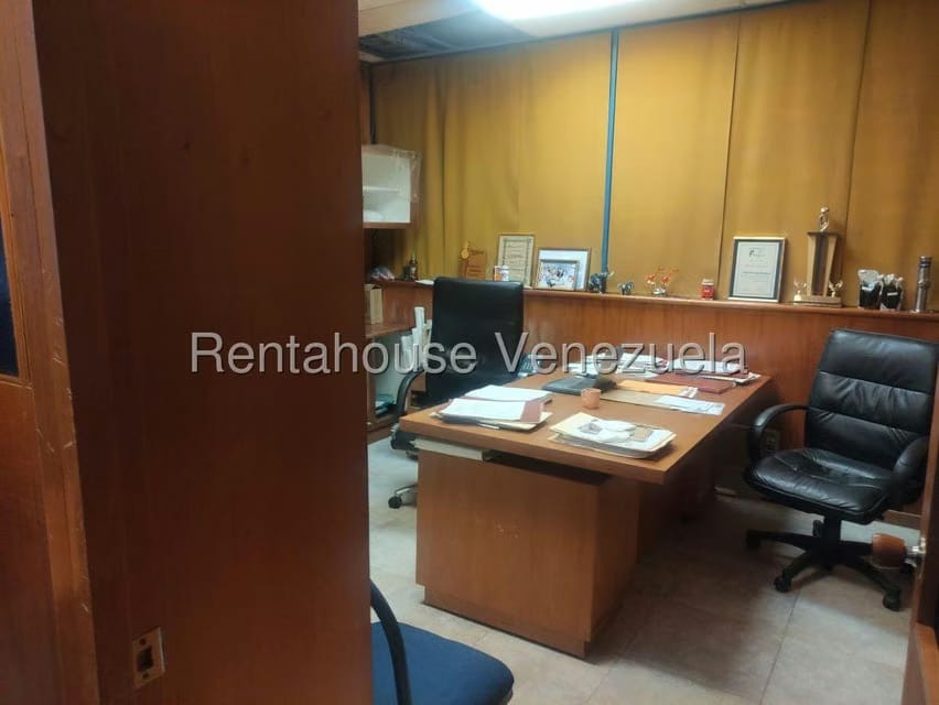 Comercial (Edificio) en Venta en Guaicaipuro, Distrito Metropolitano - 6