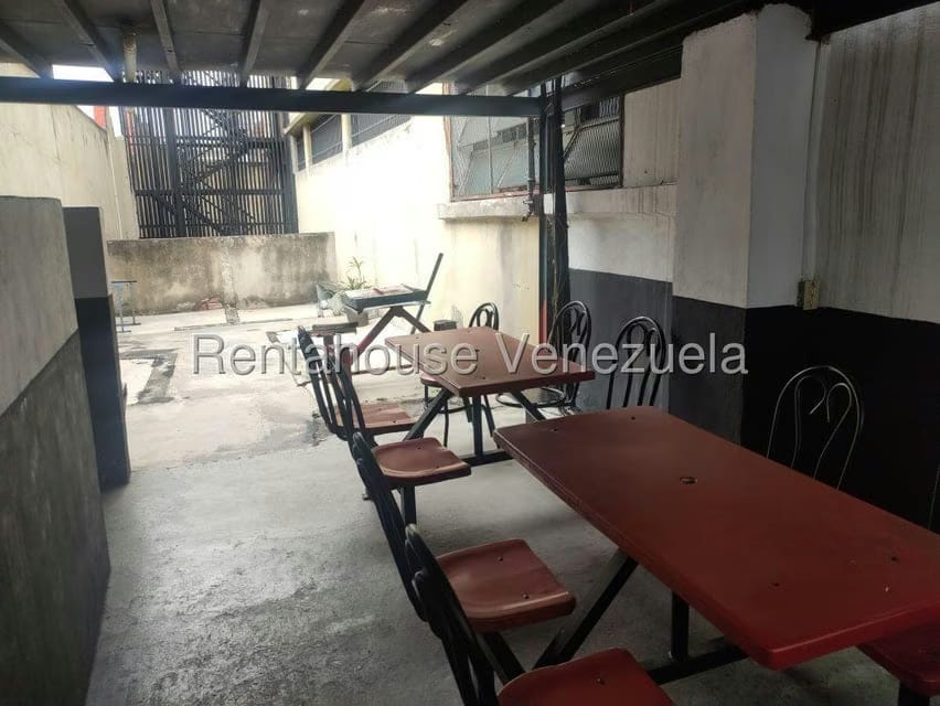 Comercial (Edificio) en Venta en Guaicaipuro, Distrito Metropolitano - 63
