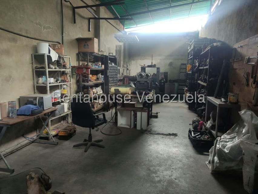 Comercial (Edificio) en Venta en Guaicaipuro, Distrito Metropolitano - 70