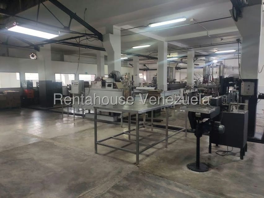 Comercial (Edificio) en Venta en Guaicaipuro, Distrito Metropolitano - 10