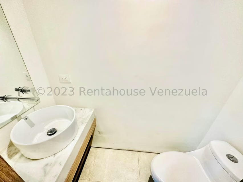 Comercial (Edificio) en Venta en Chacao, Distrito Metropolitano - 19