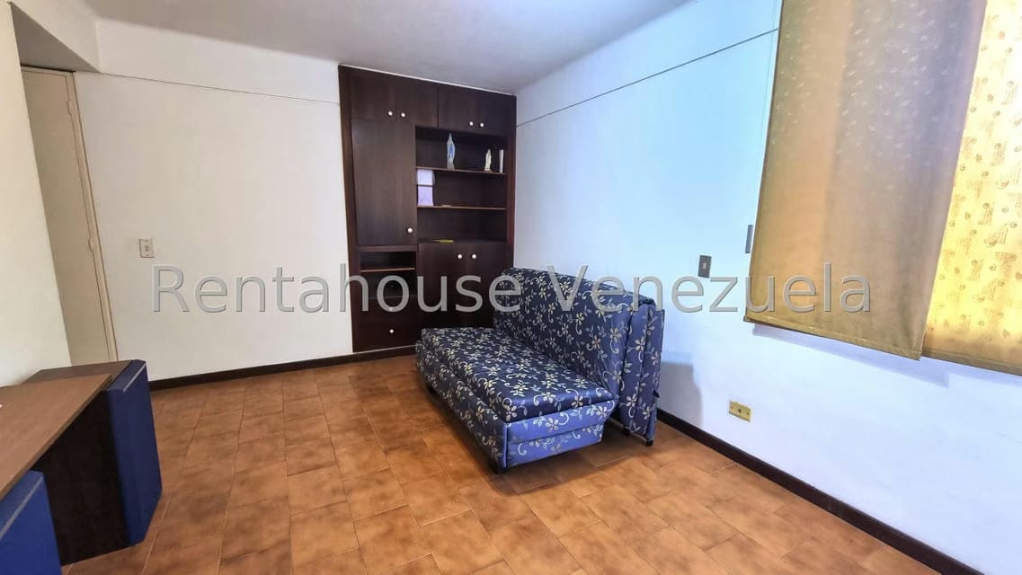 Apartamento (1 Nivel) en Venta en Las Esmeraldas, Distrito Metropolitano - 12