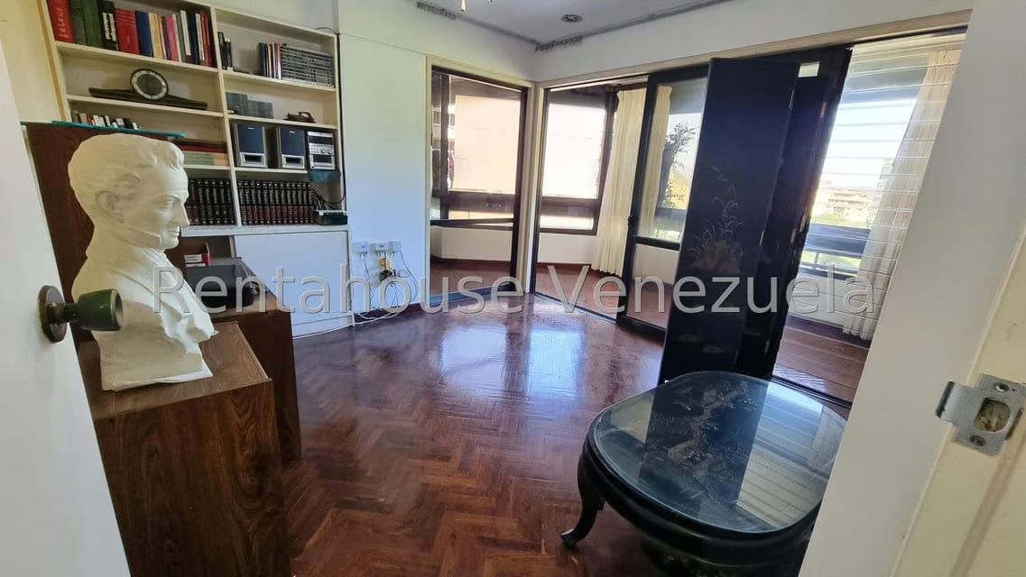 Apartamento (1 Nivel) en Venta en Las Esmeraldas, Distrito Metropolitano - 5