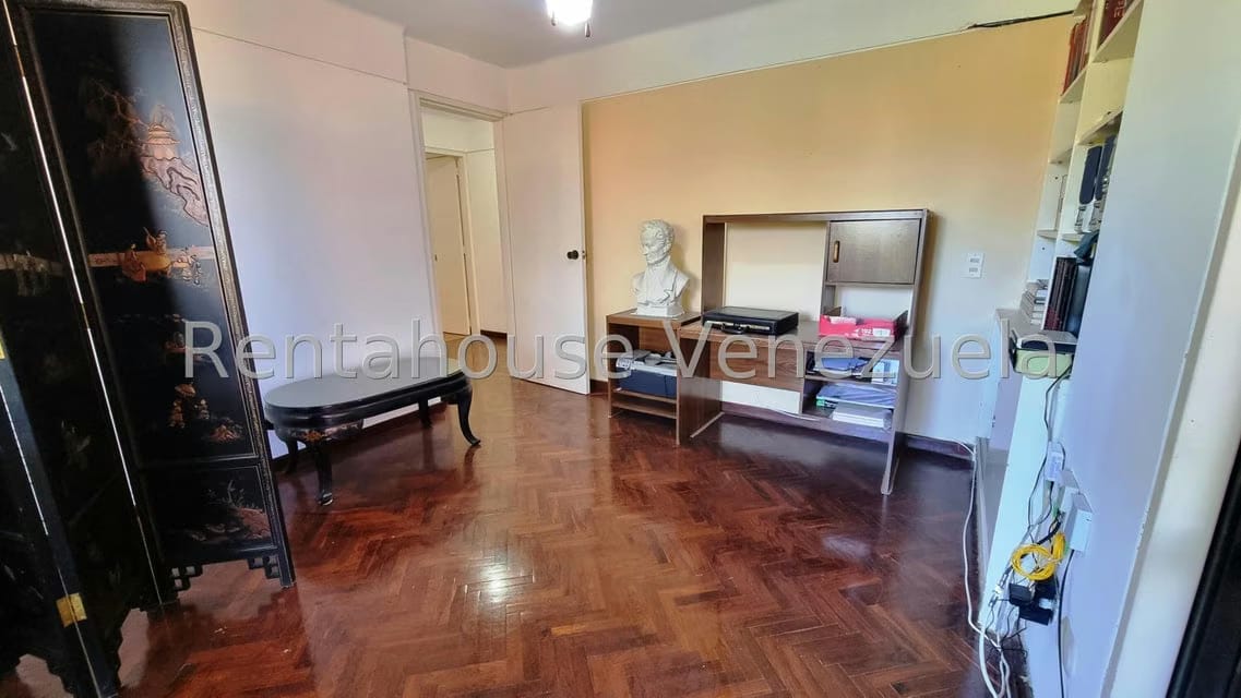 Apartamento (1 Nivel) en Venta en Las Esmeraldas, Distrito Metropolitano - 6