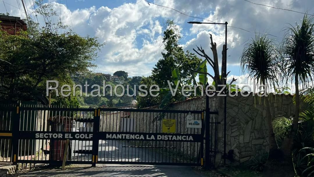 Terreno (Residencial) en Venta en Colinas de Carrizal, Miranda