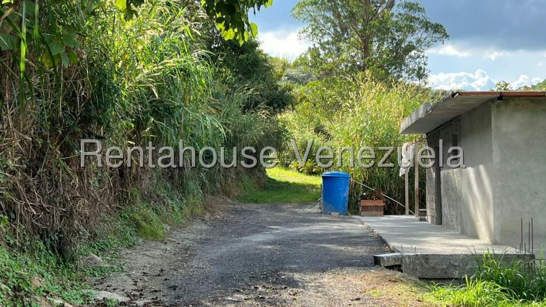 Terreno (Residencial) en Venta en Colinas de Carrizal, Miranda - 3