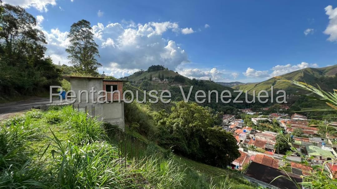 Terreno (Residencial) en Venta en Colinas de Carrizal, Miranda - 4