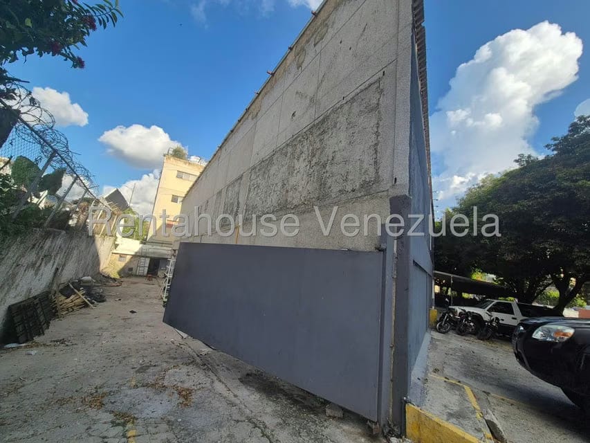 Negocios y Empresas (Comercio) en Venta en La Trinidad, Distrito Metropolitano - 61