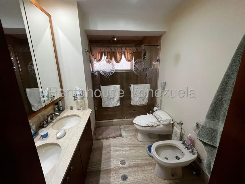 Casa (Multipes Niveles) en Venta en Caurimare, Distrito Metropolitano - 32