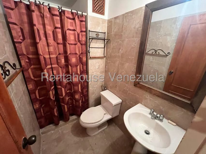 Apartamento (1 Nivel) en Venta en Colinas de La Tahona, Distrito Metropolitano - 13