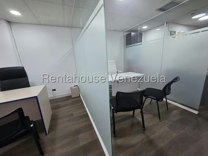 Comercial (Oficina) en Alquiler en Parroquia Catedral, Distrito Metropolitano - 11
