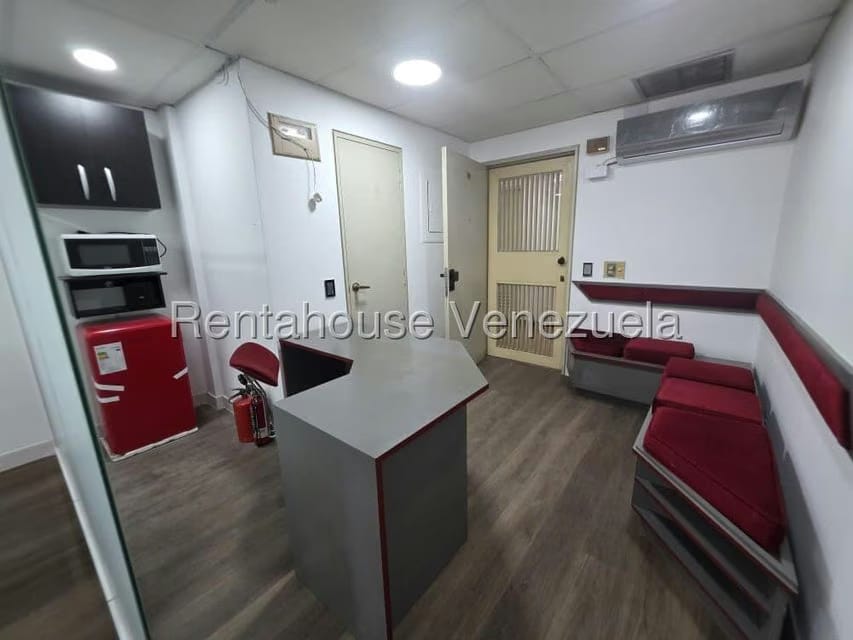 Comercial (Oficina) en Alquiler en Parroquia Catedral, Distrito Metropolitano - 13