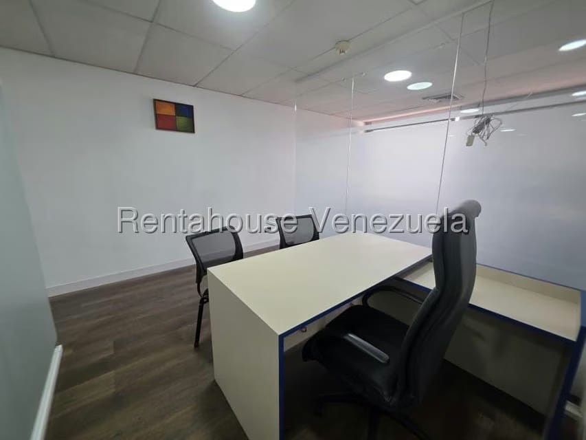 Comercial (Oficina) en Alquiler en Parroquia Catedral, Distrito Metropolitano - 14