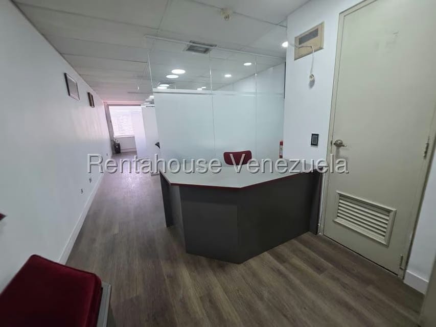 Comercial (Oficina) en Alquiler en Parroquia Catedral, Distrito Metropolitano - 15