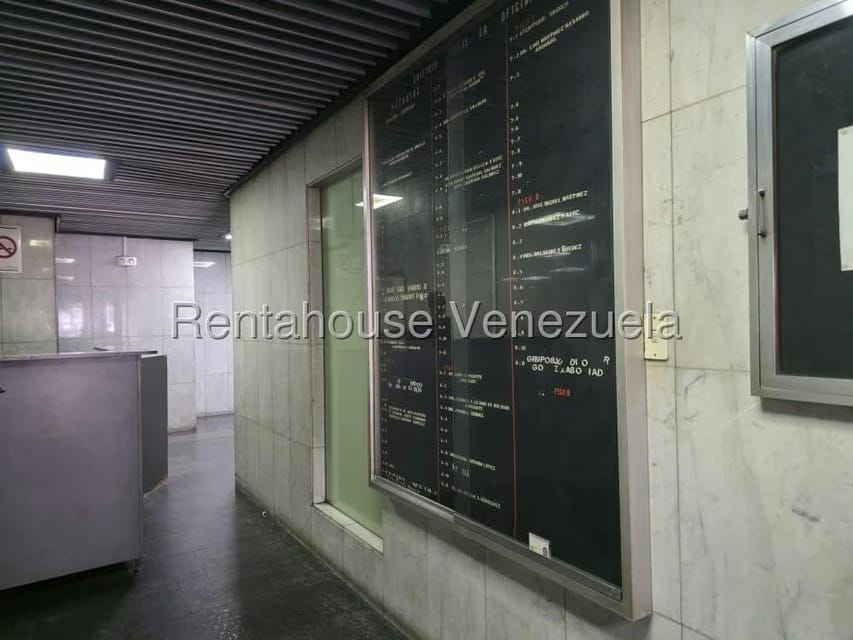 Comercial (Oficina) en Alquiler en Parroquia Catedral, Distrito Metropolitano - 28