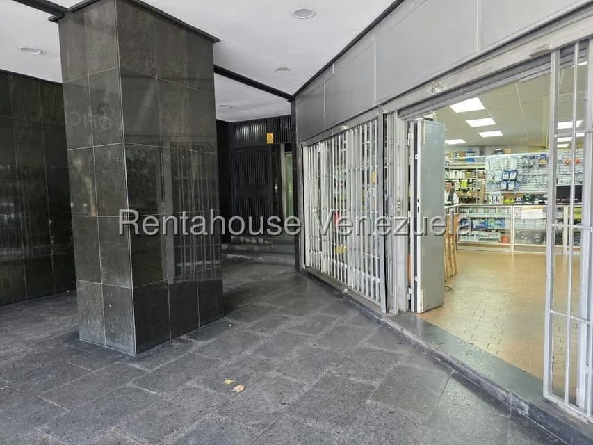Comercial (Oficina) en Alquiler en Parroquia Catedral, Distrito Metropolitano - 35
