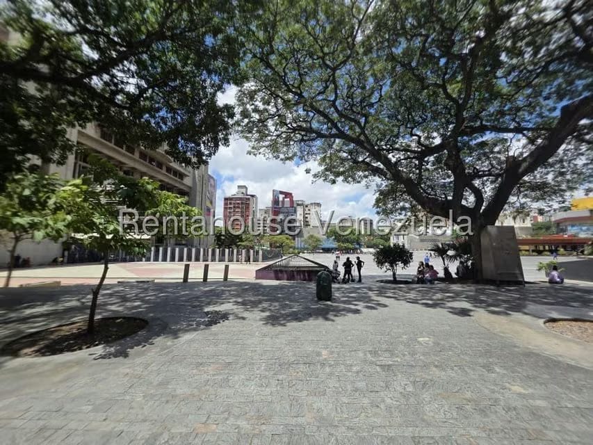 Comercial (Oficina) en Alquiler en Parroquia Catedral, Distrito Metropolitano - 36