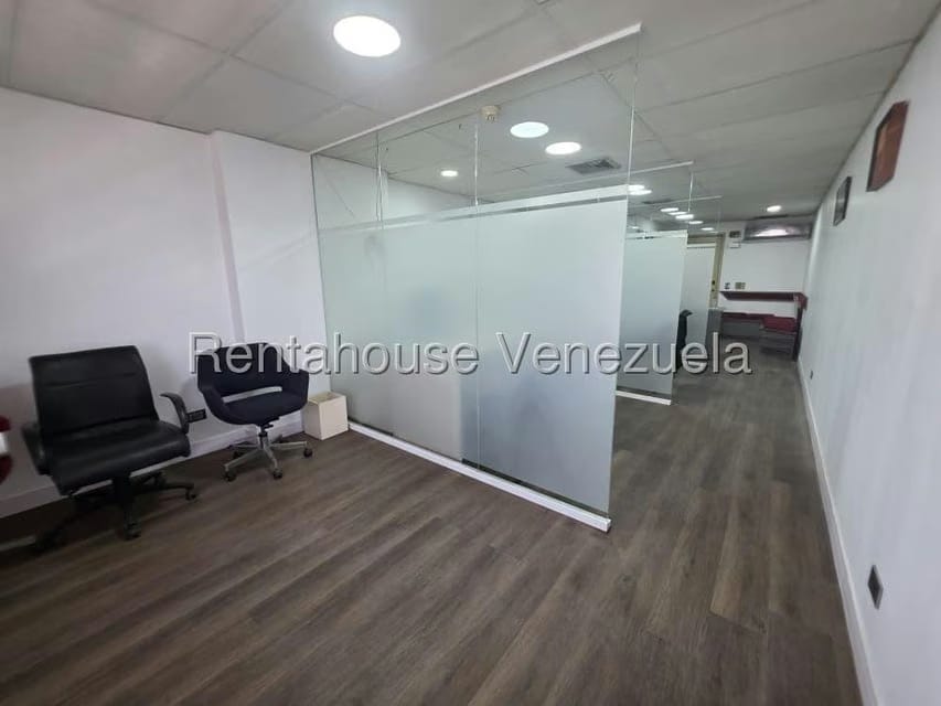 Comercial (Oficina) en Alquiler en Parroquia Catedral, Distrito Metropolitano - 7