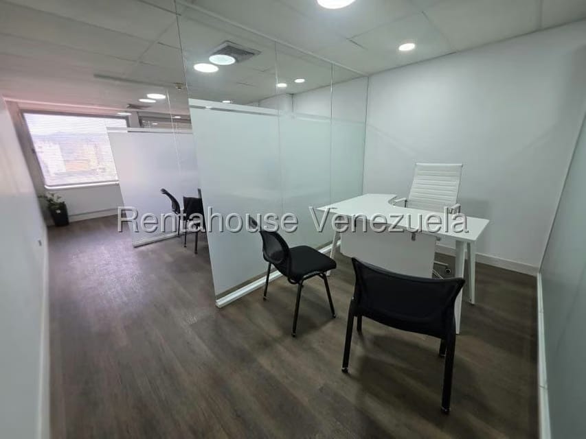 Comercial (Oficina) en Alquiler en Parroquia Catedral, Distrito Metropolitano - 9