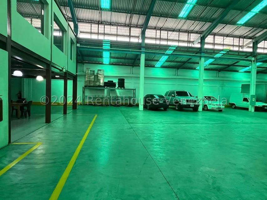 Comercial (Galpon - Deposito) en Venta en Los Naranjos, Miranda - 12