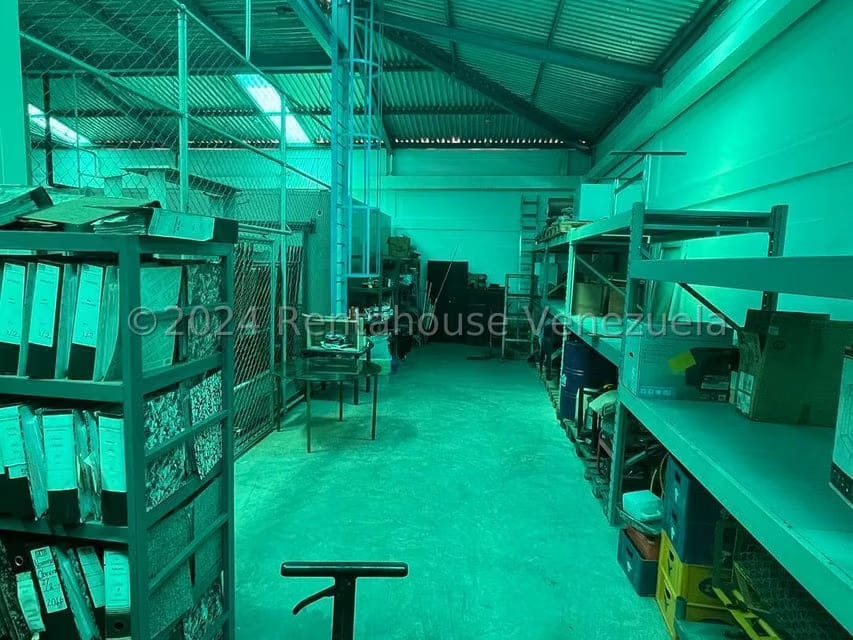 Comercial (Galpon - Deposito) en Venta en Los Naranjos, Miranda - 18